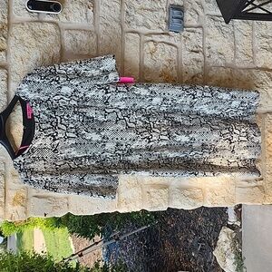 NWT Betsey Johnson Black and Ivory textured Snake Printed Dress, Size 14